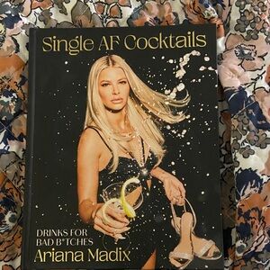 Single AF Cocktails Book